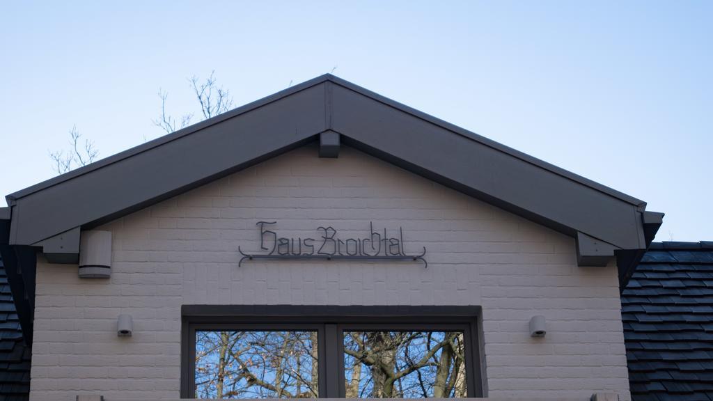 Hotel Haus Broichtal Alsdorf Buitenkant foto